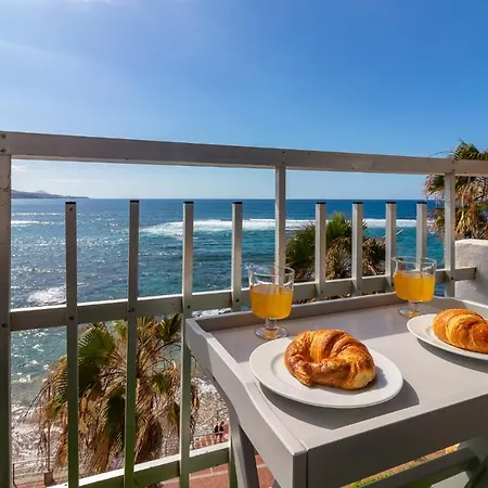 Over The Sea Lisos Lägenhet