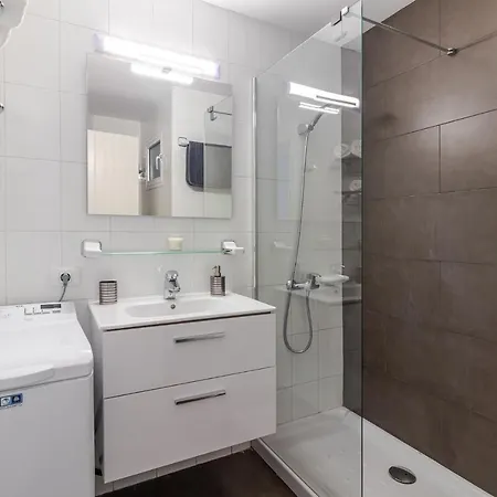 Over The Sea Lisos Lägenhet